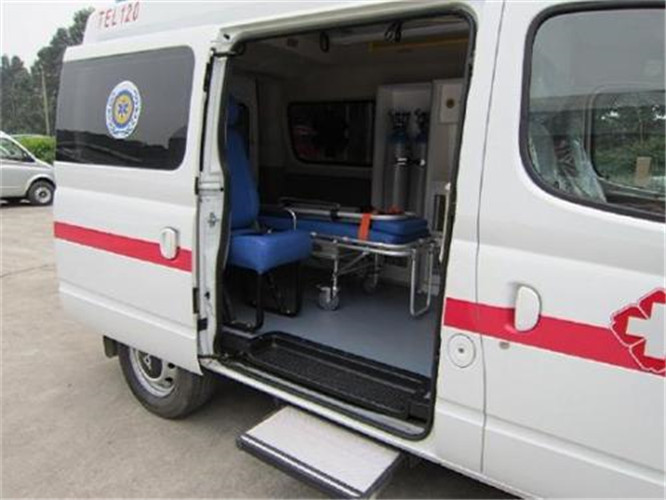 安龙救护车出租服务案例7