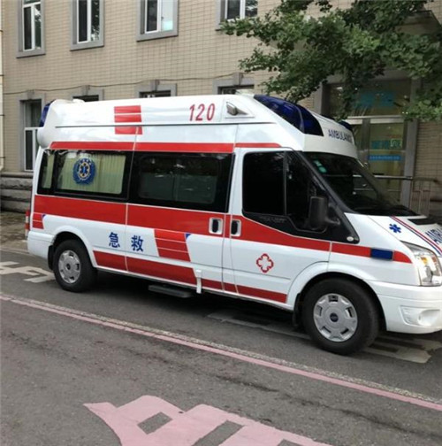 安龙选择我们的救护车出租,开启安心转院之旅