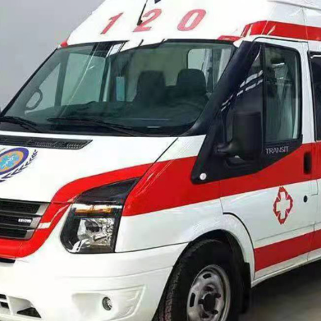 安龙非急救护送病人转院租赁救护车的优缺点对比